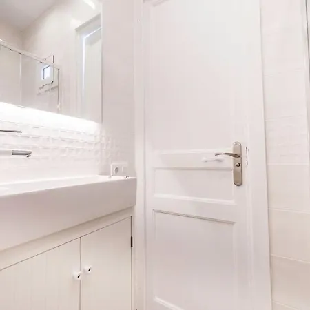 Apartament Carrer De Santa Madrona, 1 Barcelona